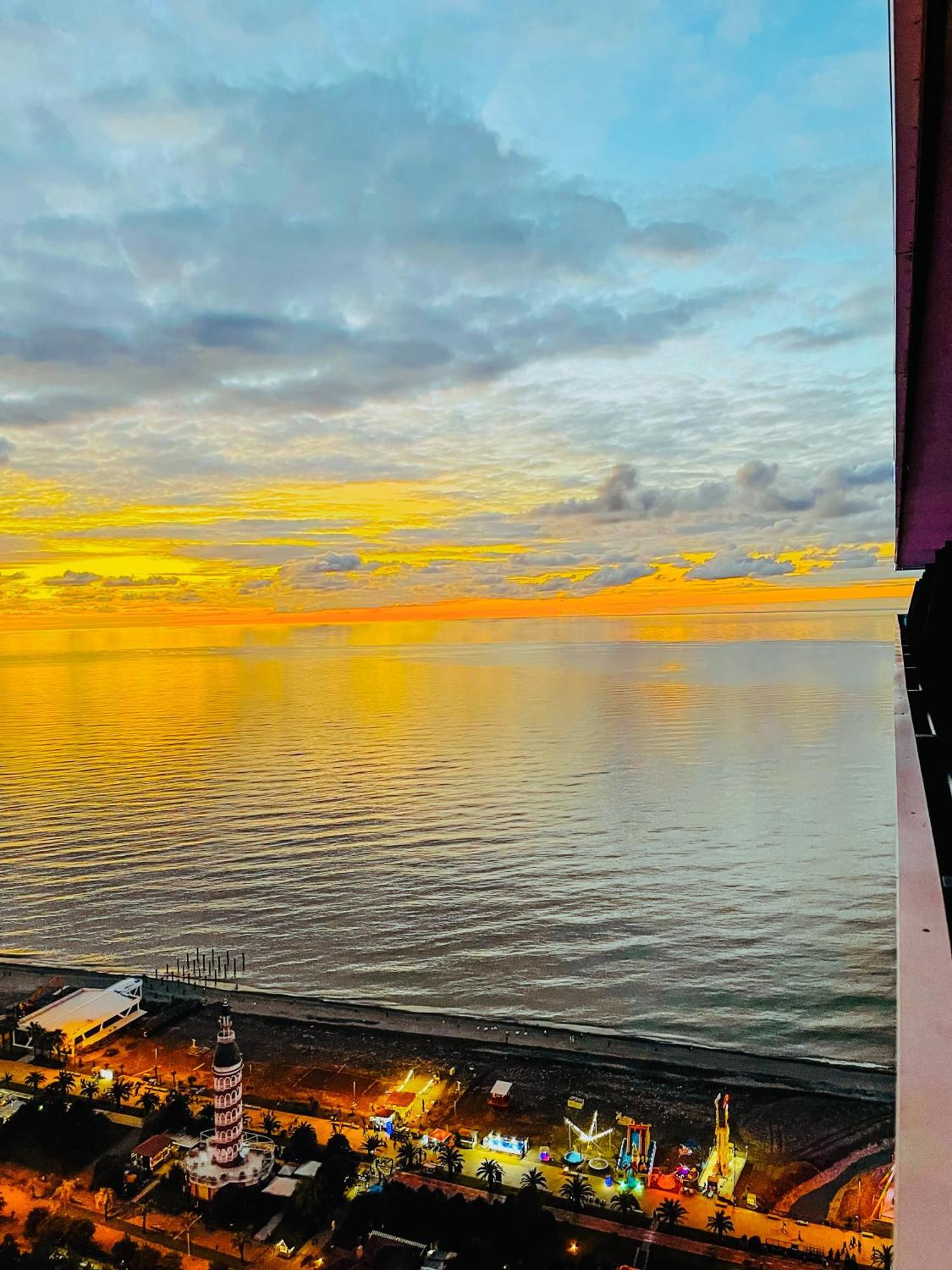 Luxury Batumi Hotel Eksteriør billede