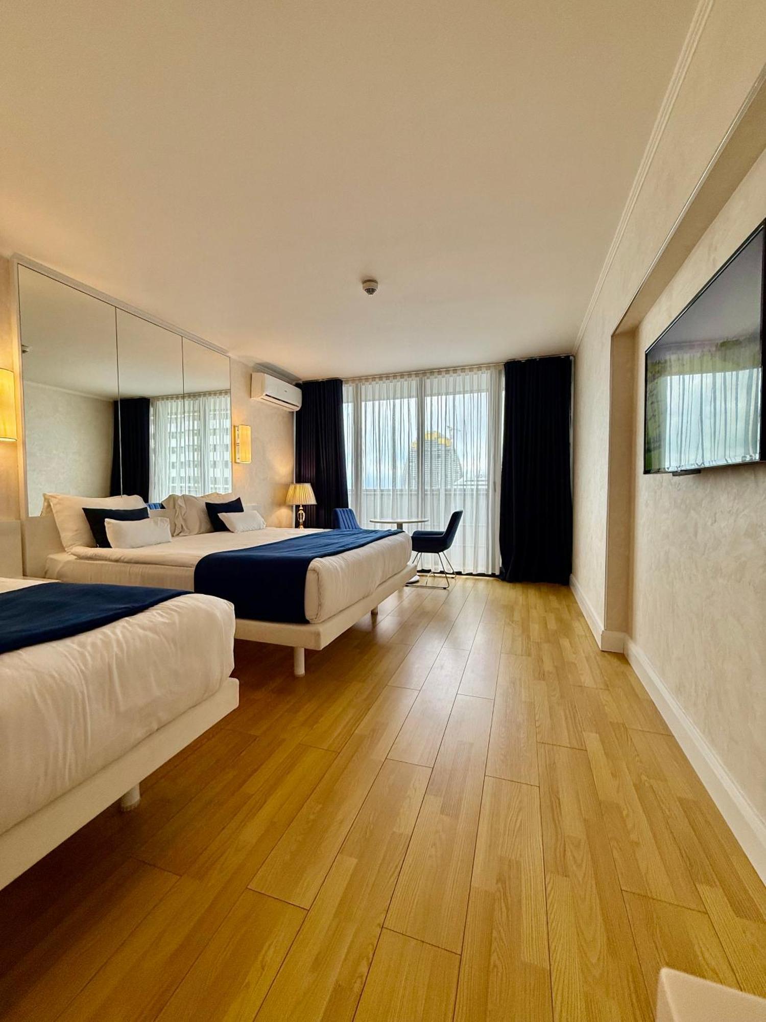 Luxury Batumi Hotel Eksteriør billede